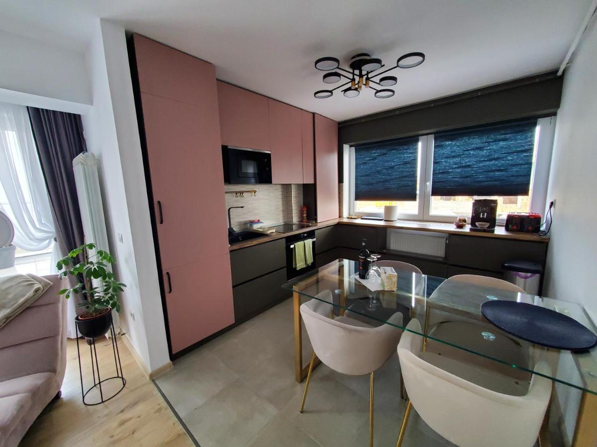 Jad- Penthouse With Jacuzzi And Mountain View - Coresi Braşov Buitenkant foto
