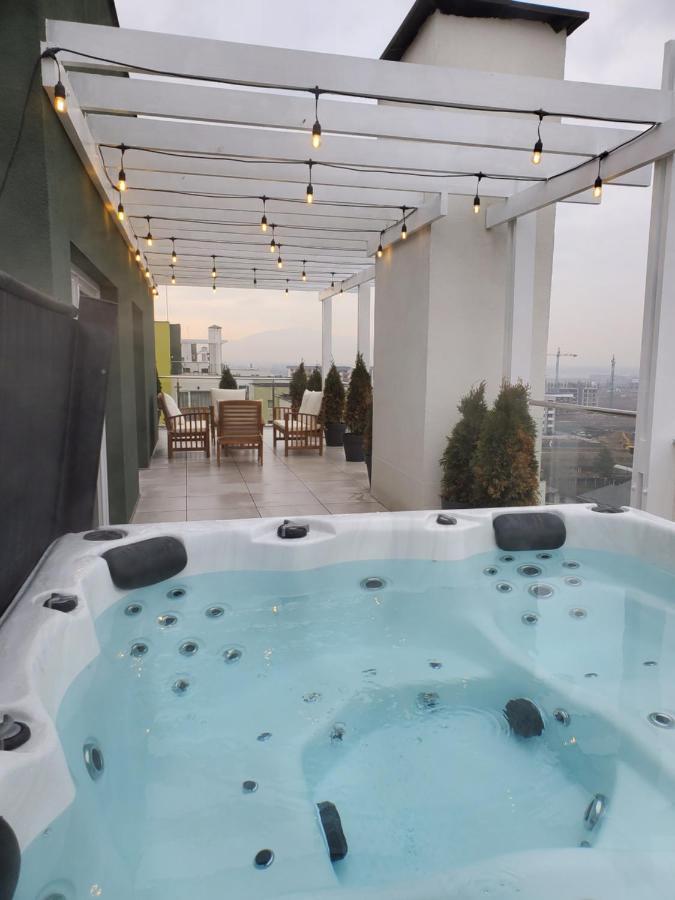 Jad- Penthouse With Jacuzzi And Mountain View - Coresi Braşov Buitenkant foto